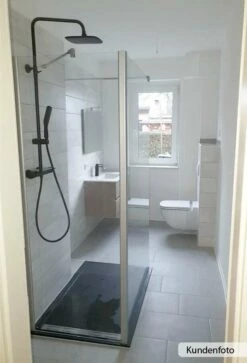 Breuer Entra Seitenwand Mit Festem Element über Eck Als Freistehende Variante